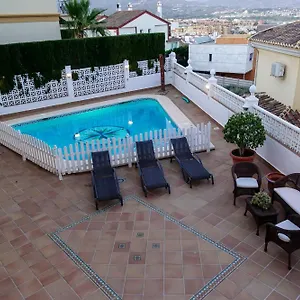 villa-borja-torre-del-mar.1costadelsol.com/